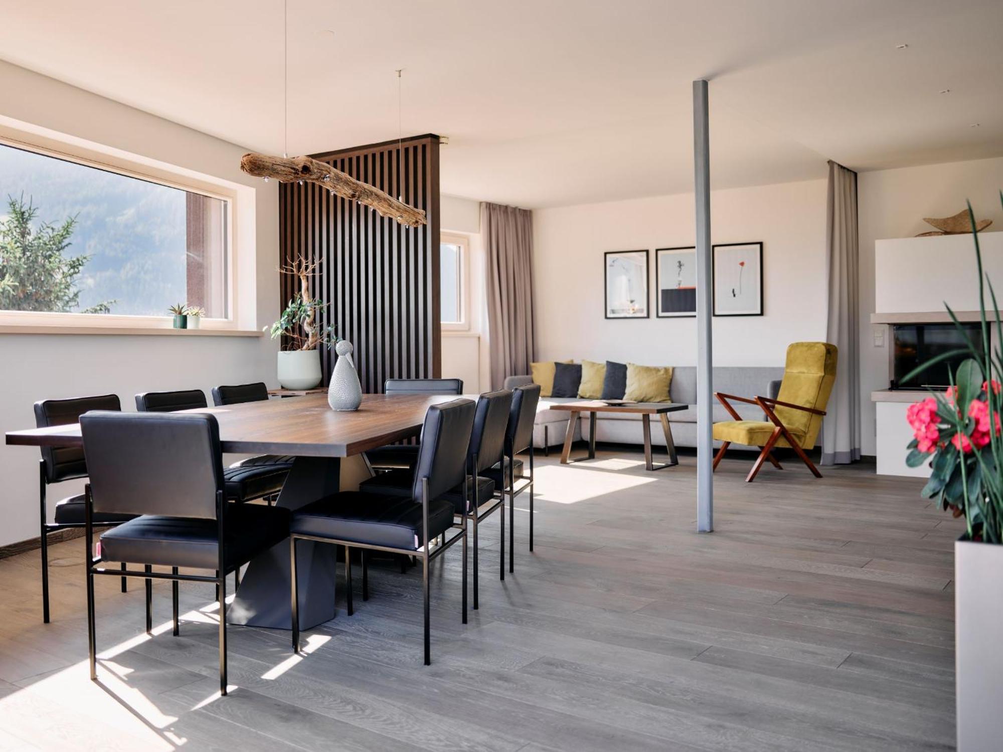 4⋆ ARX GUESTHOUSE ≡ Schladming, Austria ≡ Lowest Booking 4⋆ ARX GUESTHOUSE ≡ Schladming, Austria ≡ Lowest Booking